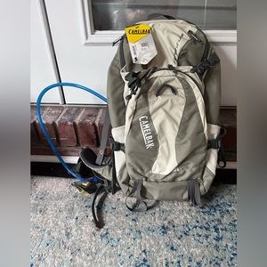 Camelback 100 oz adventura hydration pak